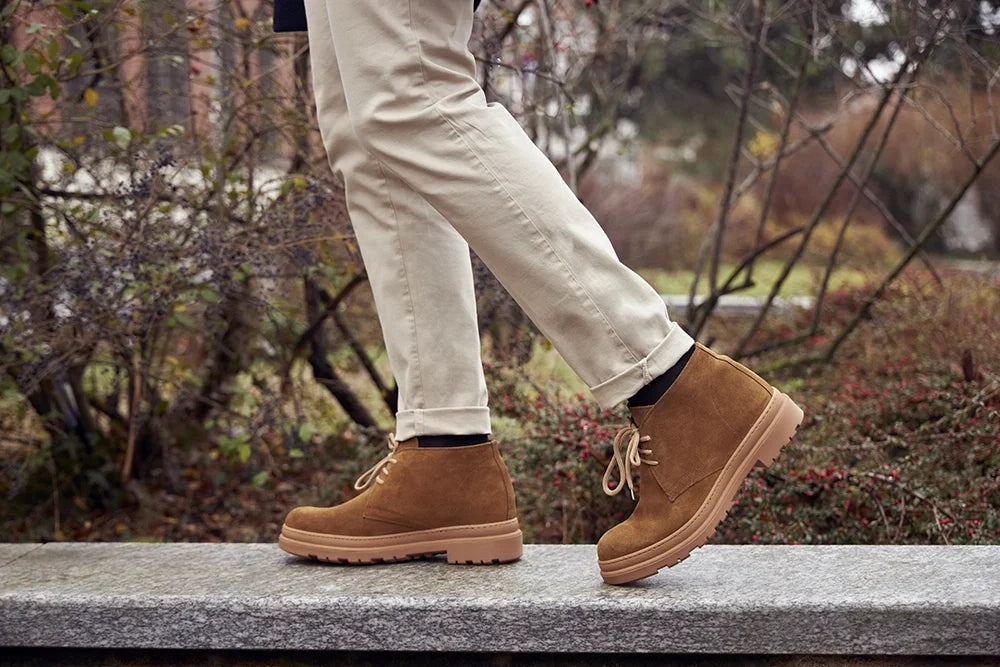 Della Corte — 7 Cm Elevator Chukka Boots, Camel, Men's